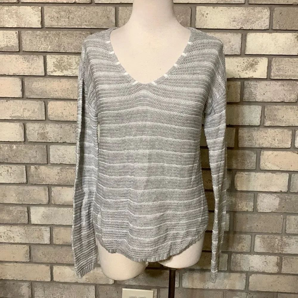 3for$20 sweater xs 